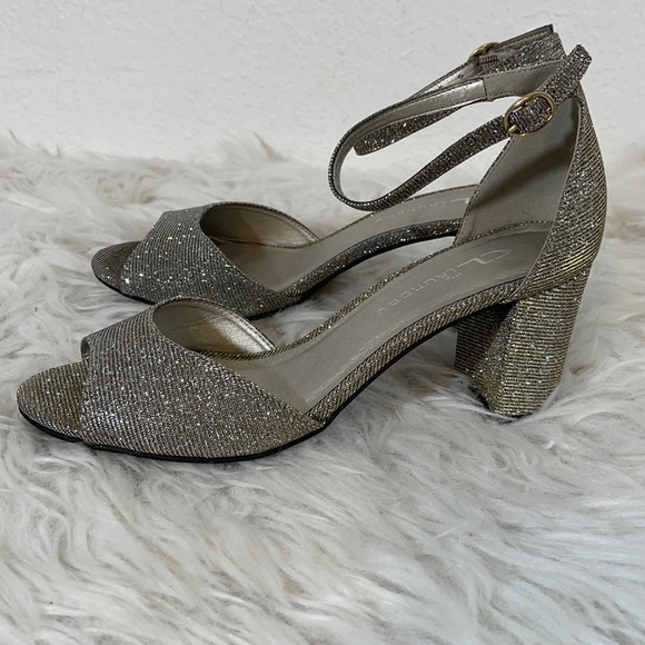CL by Chinese Laundry Janeli Fabric Peep Toe 6.5 - Picture 7 of 13